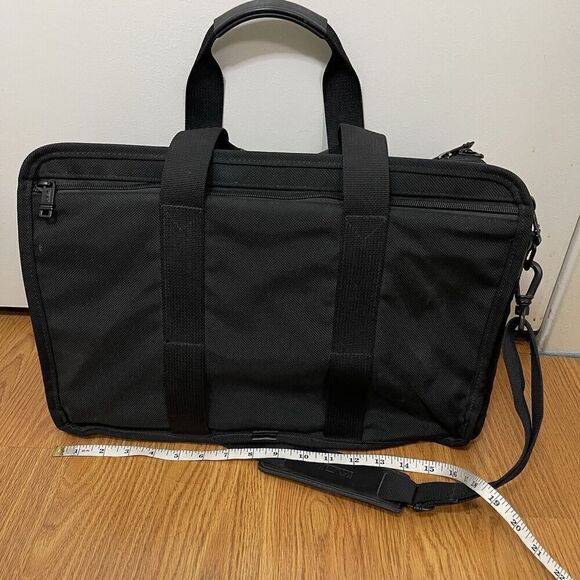 TUMI black nylon full zip messenger expander portfolio crossbody briefcase bag - Picture 3 of 7